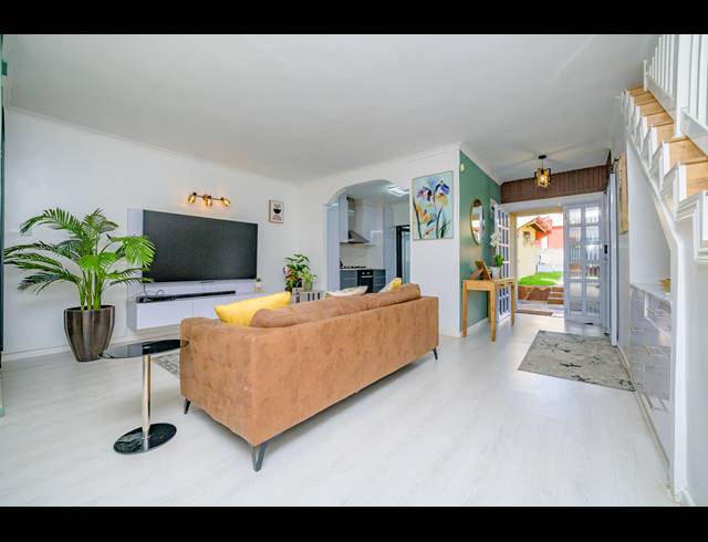 3 BEDROOM DUPLEX FOR SALE IN MALVERN